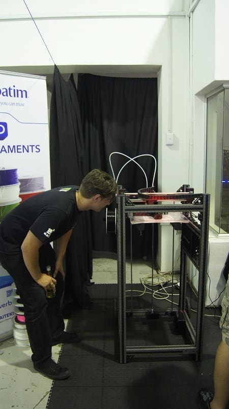 The rather tall printer used to create the skull.