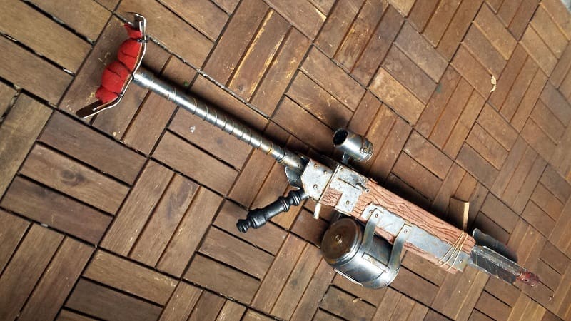 Fallout-4-gun-prop-2