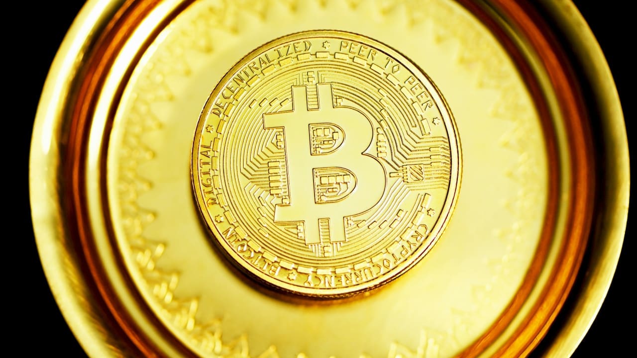 SPEEDRUN - South Africans spend R20M in crypto on daily transactions -  Hypertext