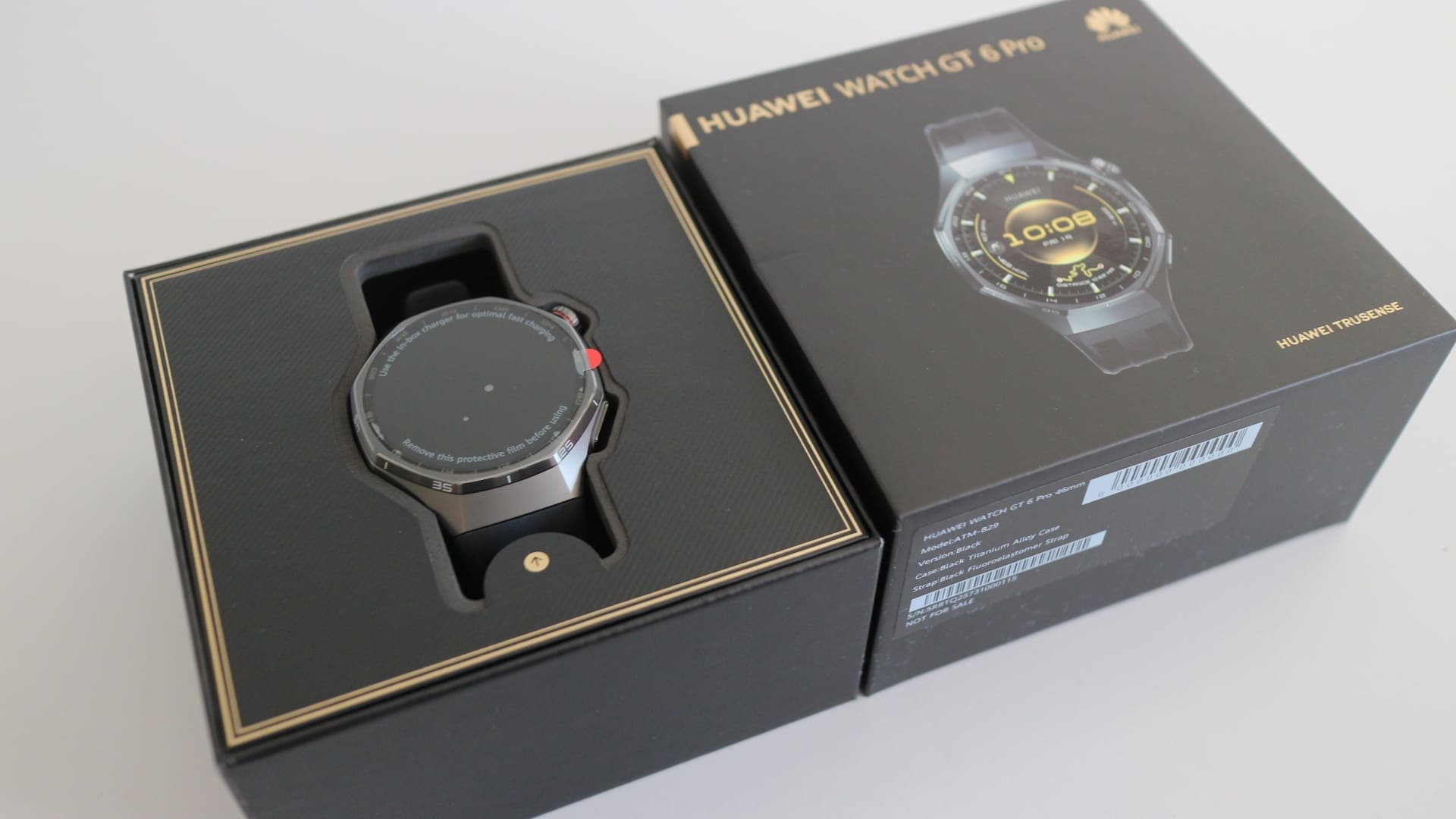 Unboxing the new Huawei Watch GT 6 Pro - Hypertext